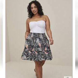 Torrid Plus NWT 3X Tropical Mini Floral Skater Skirt Black A-Line Smocked Waist